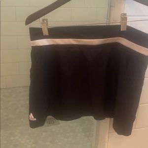 Addidas medium black skort!